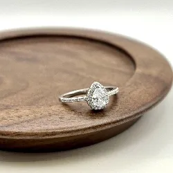 1973110  bague solitaire avec une pierre coupe poire et entourée d'oxydes t60 argent 925 millième (22 ct) 2,5g argent 925 millième