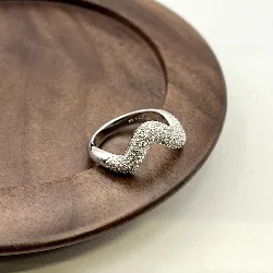 1984010 bague vague ornée d'oxydes t54 argent 925 millième (22 ct) 5,08g argent 925 millième (22 ct) 5,08g