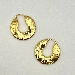 3602709 boucles d'oreilles créoles plates texturées en acier doré