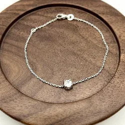 87300518 bracelet avec un oxyde carré l18 cm argent 925 millième (22 ct) 1,17g argent 925 millième (22 ct) 1,17g