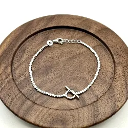 87359418 bracelet rivière serti d'oxydes l18 cm argent 925 millième (22 ct) 3,32g argent 925 millième (22 ct) 3,32g