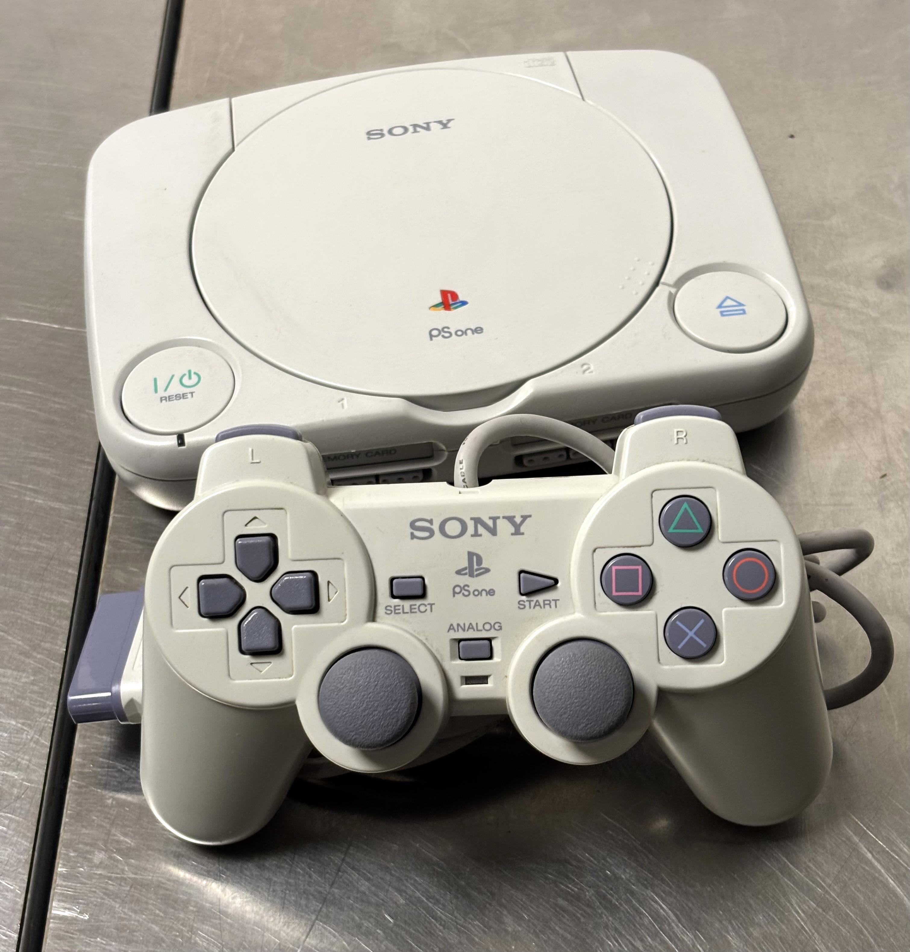 Console Sony Playstation Ps One PsOne avec une manette