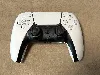 manette ps5 dualsense blanche et noire