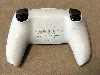 manette ps5 dualsense blanche et noire