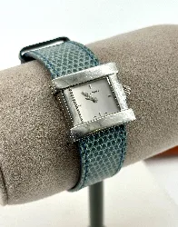 montre pequignet sorella boîtier argenté et bracelet en cuir exotique bleu