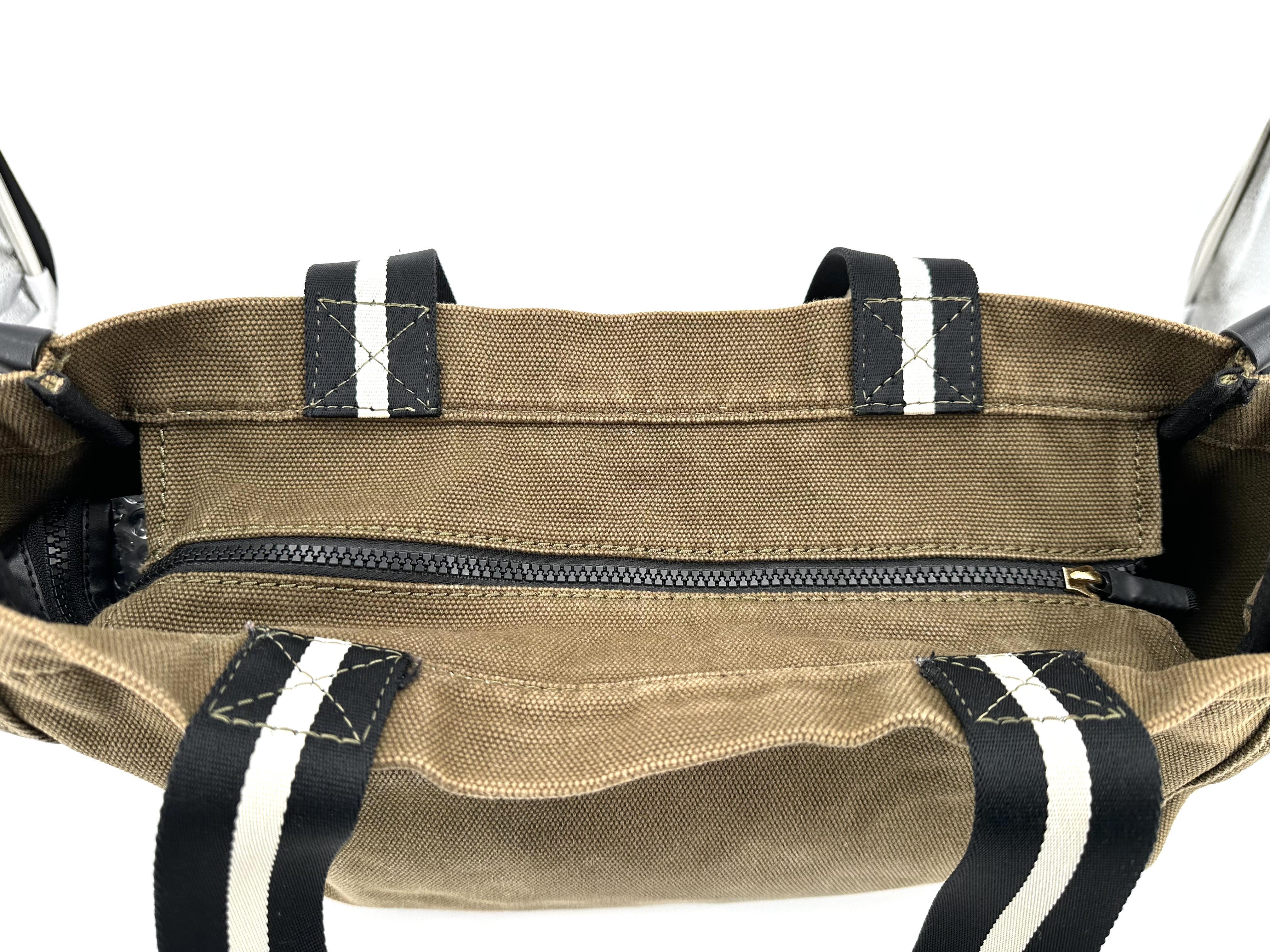 Sac Cabas Marc Jacobs en toile kaki et logo blanc 