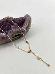 collier orné de coeurs et de strass bleu ciel