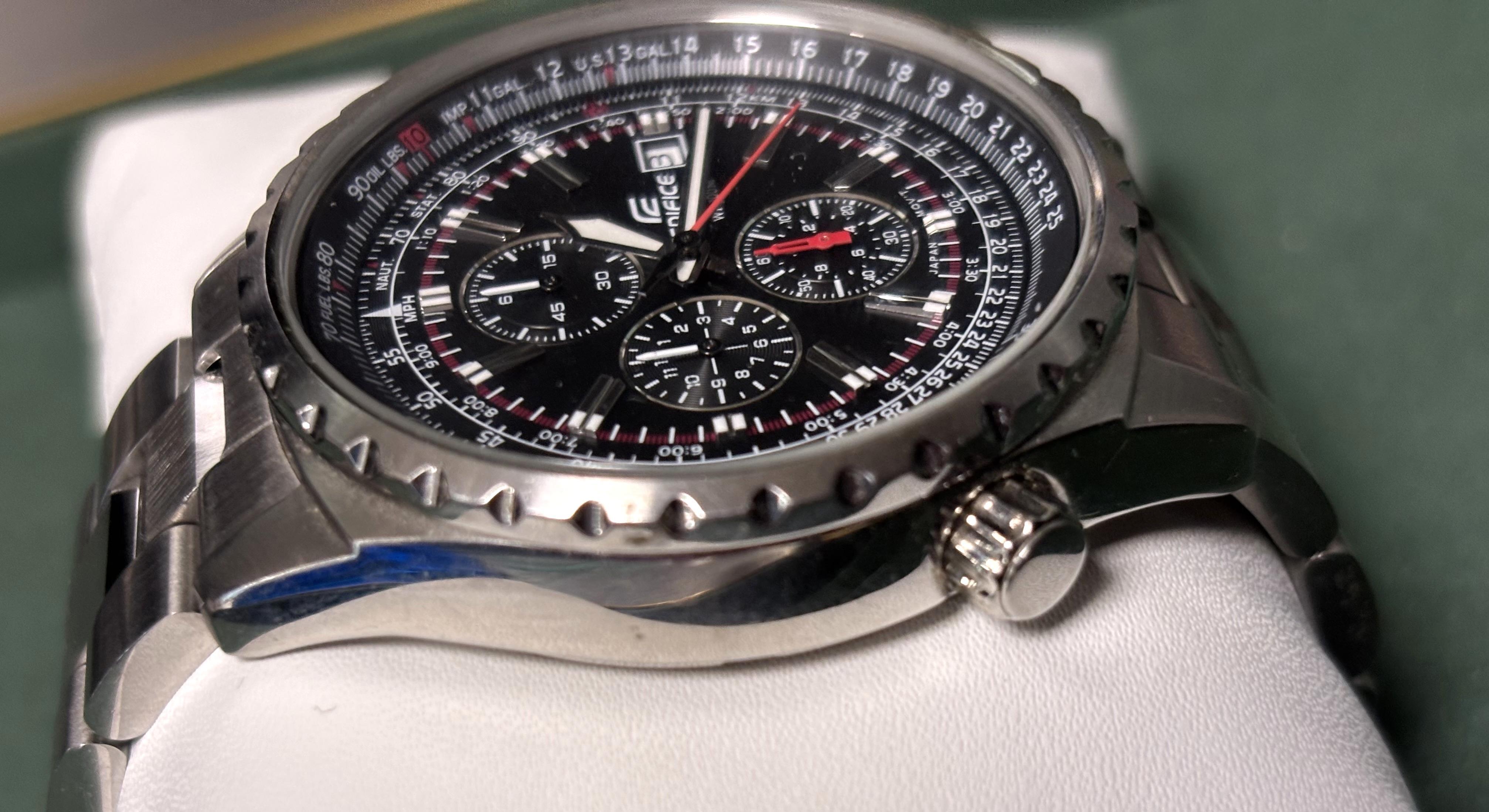 Montre Casio Edifice EF-527D-1AV