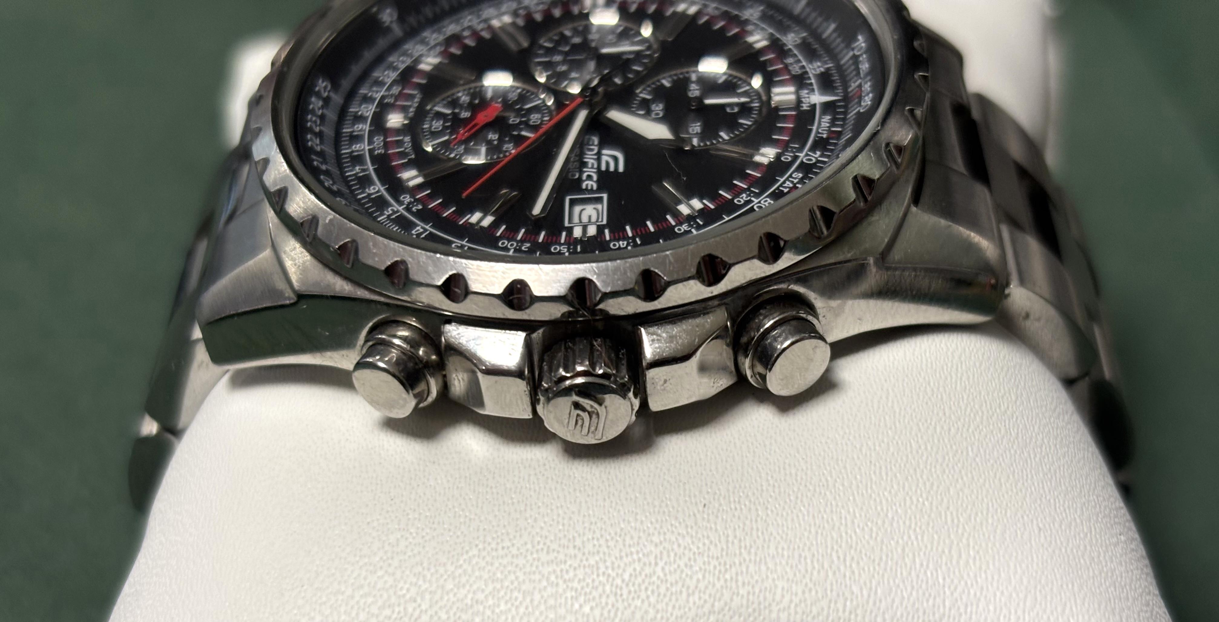 Montre Casio Edifice EF-527D-1AV