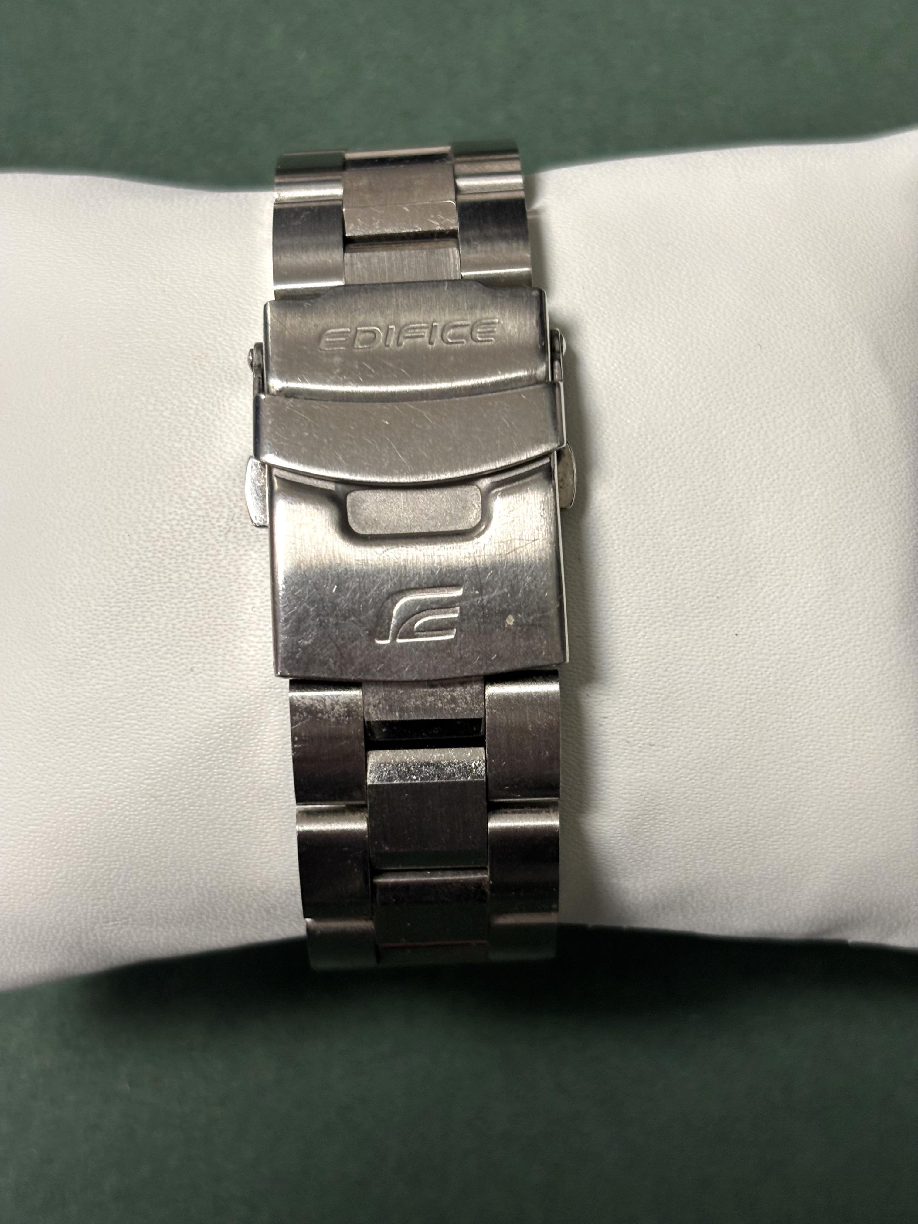 Montre Casio Edifice EF-527D-1AV