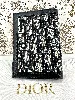 porte passeport dior 30 montaigne