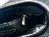 sac chanel hobo gabrielle en cuir noir irisé à reflets violet petite taille