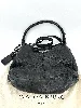 sac vanessa bruno en cuir noir souple porté épaule/bandoulière style bohème