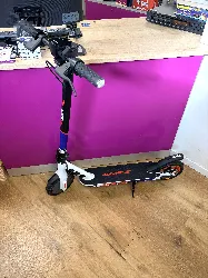 trottinette électrique aprilia esrz