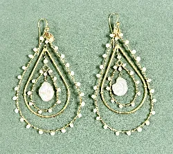 boucle d'oreilles gas pendantes ornées de perles