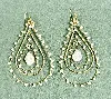 boucle d'oreilles gas pendantes ornées de perles