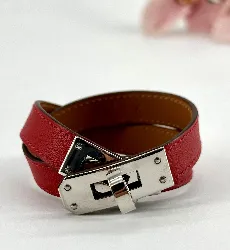 bracelet hermès kelly double tour couleur rouge vermillon finition argenté