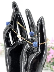 bracelet maille cheval orné des perles de lapis lazuli et de perles de culture or 750 millième (18 ct) 3,91g