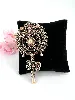 broche style métaillon vintage métal couleur bronze ornée de perles et strass