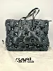 sac cabas karl lagerfeld multi pins en cuir noir et textile matelassé
