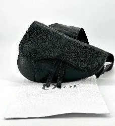 sac crossbody christian dior en cuir grainé noir modèle saddle