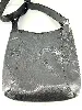 sac longchamp hobo en cuir noir et détails argentés