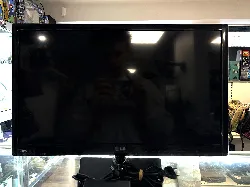 tv led lg 22ma33d - pz - écran led avec tuner tv - 21.6" - 1366 x 768 - ips - 250 cd/m² - 1000:1 - 5 ms - hdmi, vga - haut - parle