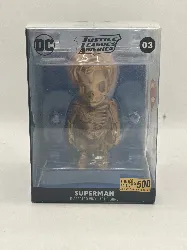 wonder woman figurine