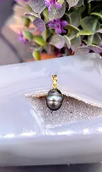 pendentif en or orné d'une perle de culture grise baroque or 750 millième (18 ct) 1,20g