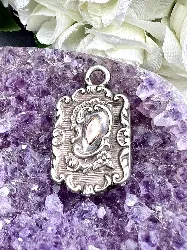 pendentif regtangulaire avec motif