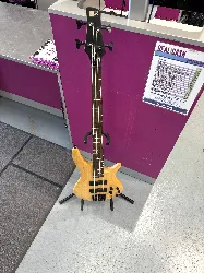 guitare basse sr600 soundgear by ibanez