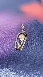 pendentif or la vierge en prière or 750 millième (18 ct) 0,81g