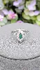 bague marquise centrée d'une émmeraude entourée de 12 diamants or 750 millième (18 ct) 2,67g