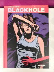 livre black hole tome 5 - grandes vacances
