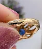 bague en 2 ors centré d'un saphir et 6 diamants or 750 millième (18 ct) 3,08g