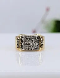 bague chevalière en or avec une pavage de diamants  or 750 millième (18 ct) 11,57g