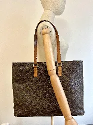 sac cabas louis vuitton luco en toile monogram