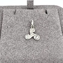 pendentif triskel en argent argent 925 millième (22 ct) 0,85g