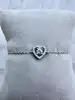 bracelet argent un motif coeur serti d'oxydes l16-18cm argent 925 millième (22 ct) 2,63g