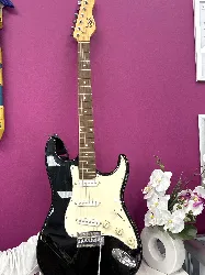 guitare electrique legend strat