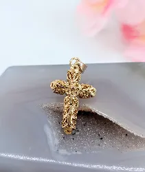 pendentif croix en filigrane or 750 millième (18 ct) 3,23g
