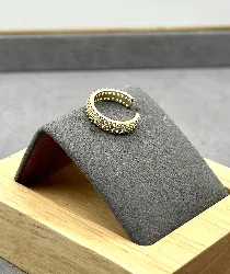 boucle d'oreille à clip pavé d'oxydes