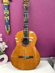 guitare 4/4 yamaha c40