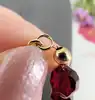collier maille forçat en or orné des boules de grenats facettées alternés des billes en or or 750 millième (18 ct) 26,74g