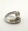 kenzo bague argent avec fleurs incrustées de couleur crème t52 argent 925 millième (22 ct) 10,41g