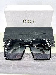 lunettes de soleil dior 30montaigne su, avec des verres gris dégradés