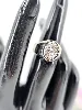 bague chevalière en or blanc avec une pavage de diamants forme ovale or 750 millième (18 ct) 5,57g