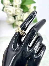 bague spirale texturée en acier doré
