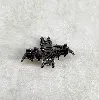 broche chave-souris avec oxydes et perle synthétiaue