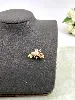 fbrc04 broche abeille dorée pavé d'oxydes et perle synthétique